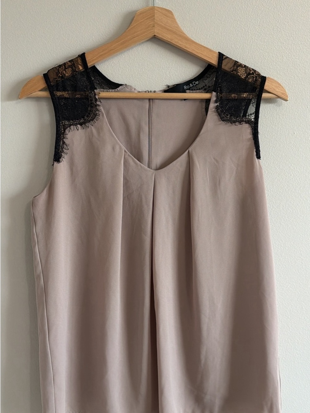 Ro & De Lace-Trim Sleeveless Chemise in Taupe and Black